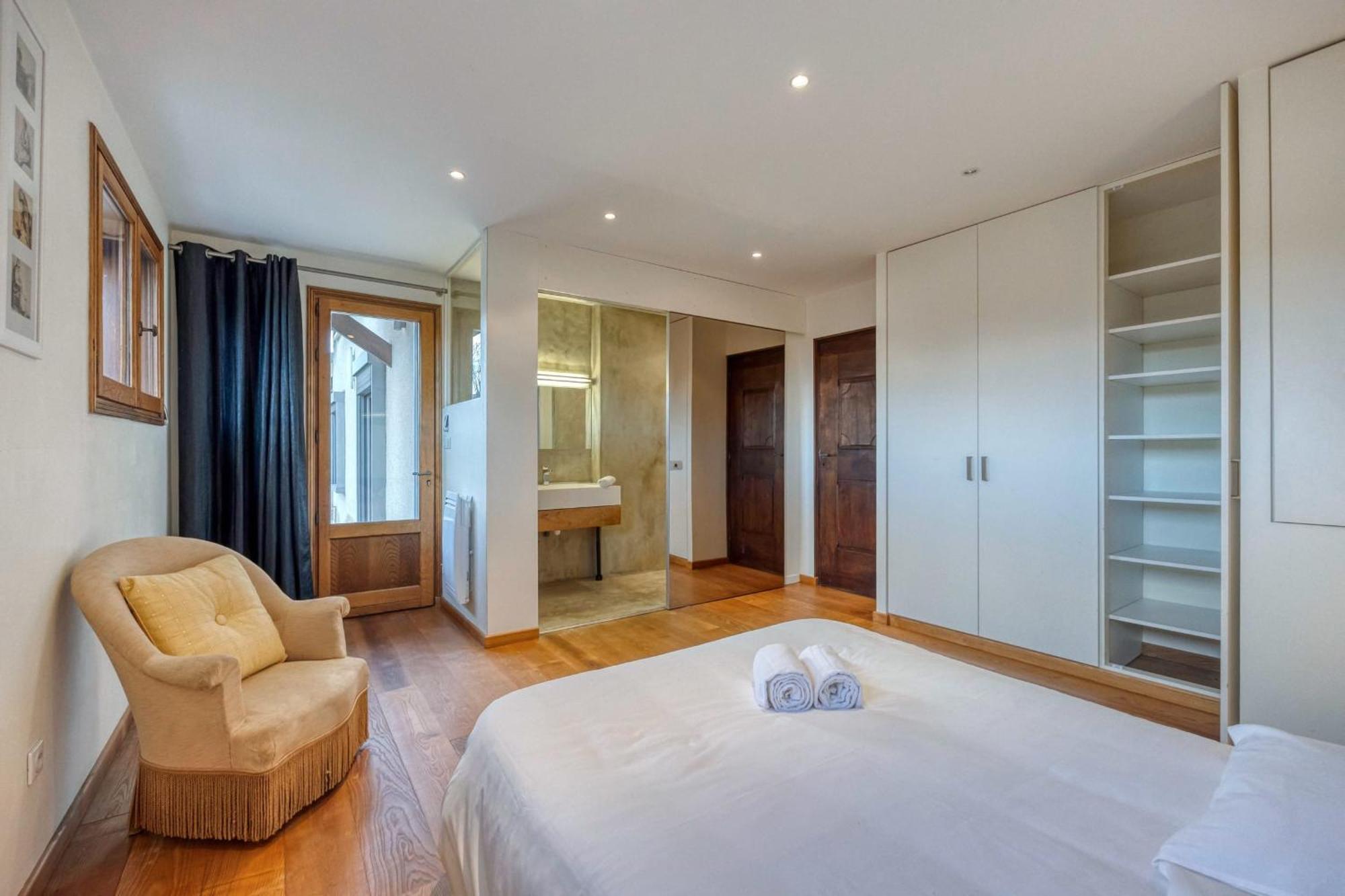 #Hp La Maison Des Lilas Large Family House Sleeps 12 Garden Seyssinet Exteriér fotografie