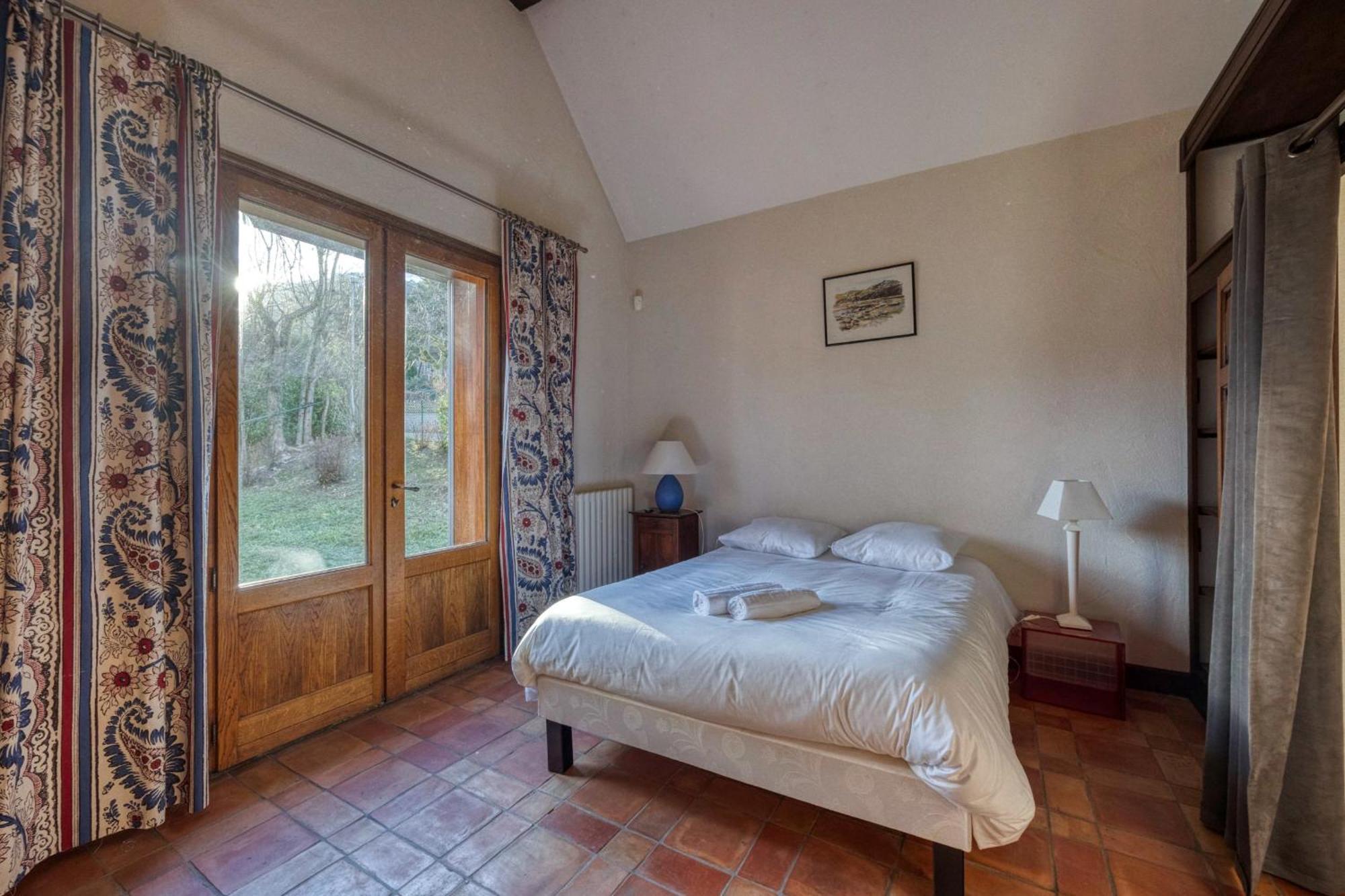 #Hp La Maison Des Lilas Large Family House Sleeps 12 Garden Seyssinet Exteriér fotografie