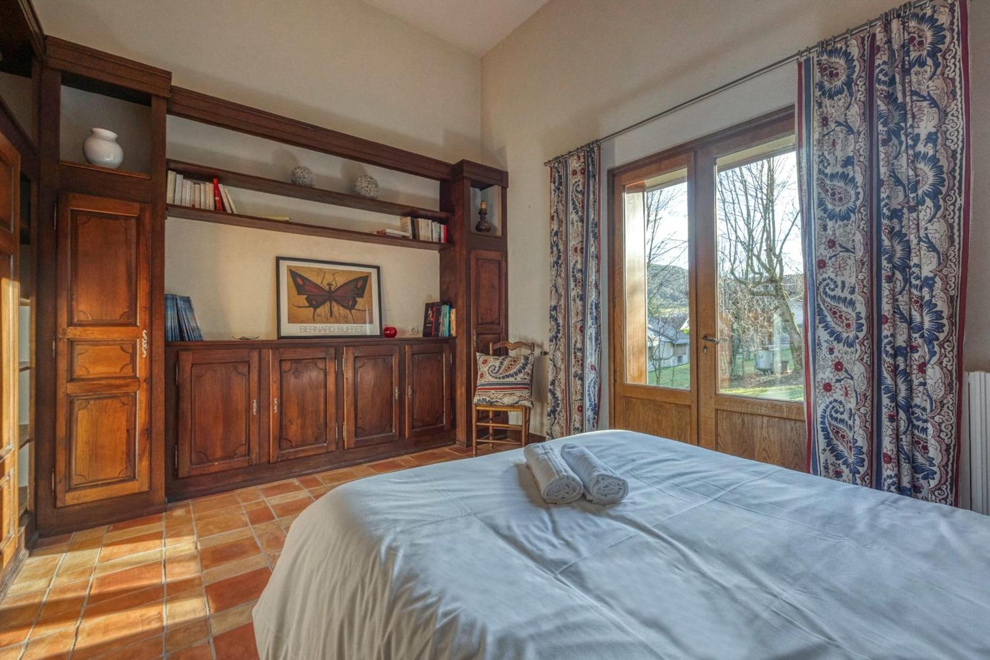 #Hp La Maison Des Lilas Large Family House Sleeps 12 Garden Seyssinet Exteriér fotografie