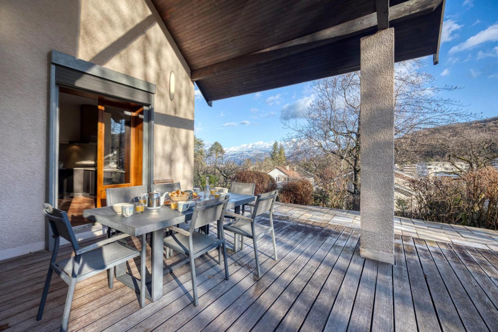 #Hp La Maison Des Lilas Large Family House Sleeps 12 Garden Seyssinet Exteriér fotografie